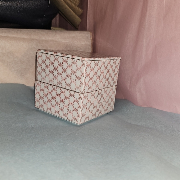 Ju-bako - Porcelain Tsunomatsukawabishi Red Box - EUC - Picture 3 of 11